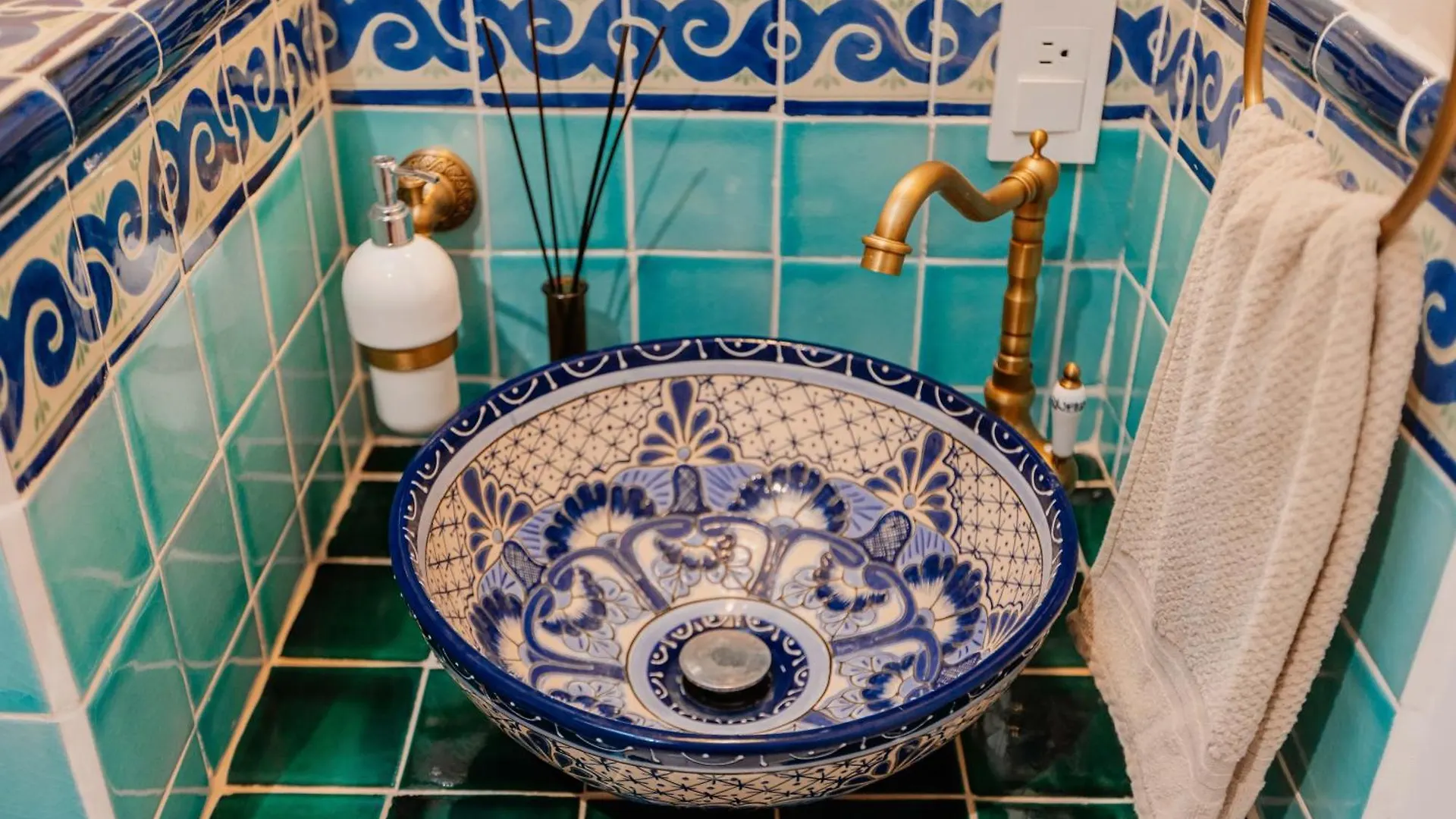 Bed and Breakfast Casa Blanca Boutique & Organic Cancún