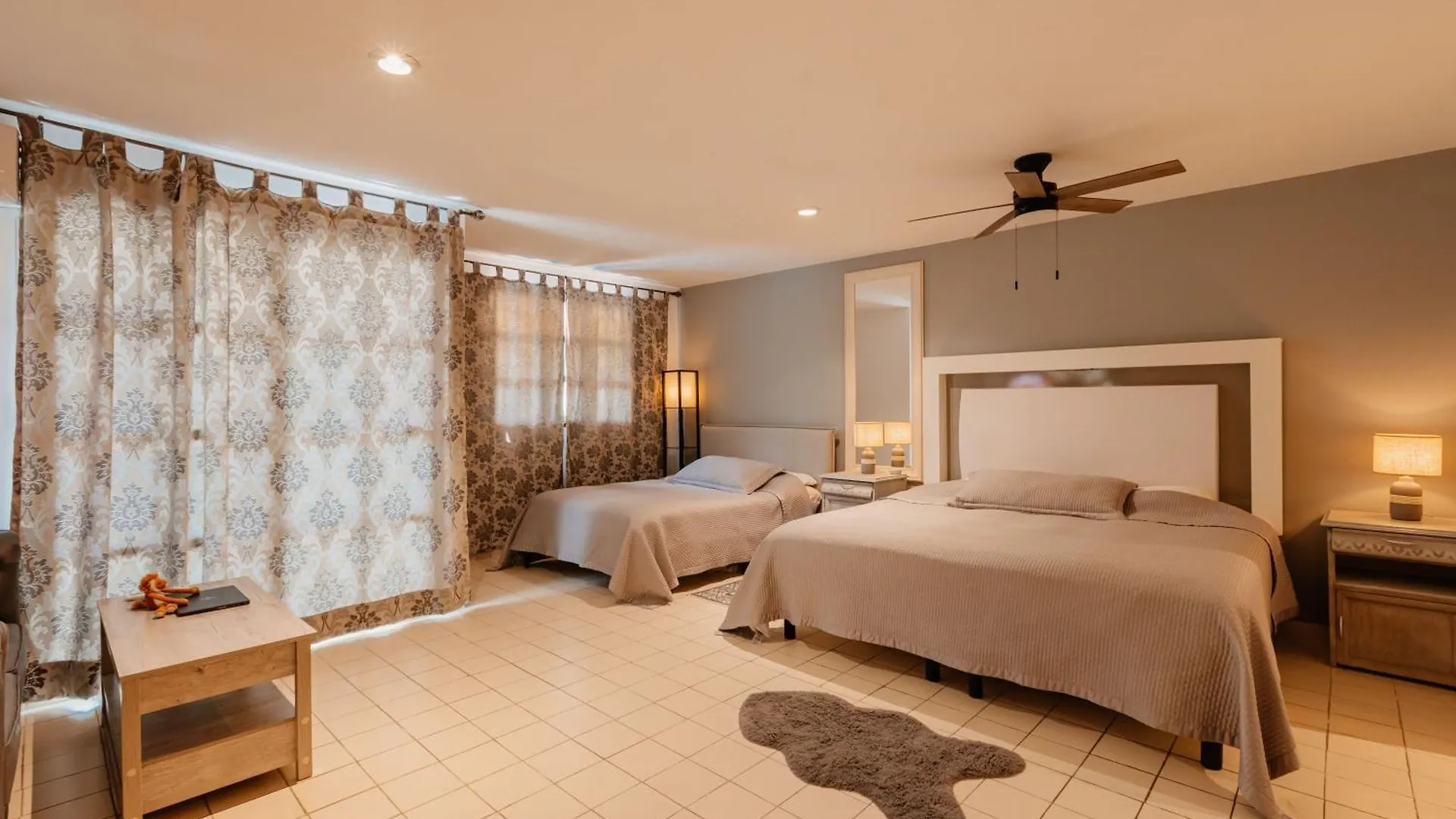 Bed and Breakfast Casa Blanca Boutique & Organic Cancún