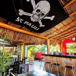 hostel-che-playa.tulum-hotels.net/
