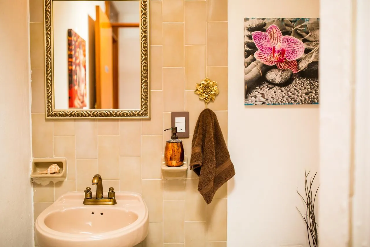 Bed and Breakfast Casa Blanca Boutique & Organic Cancún